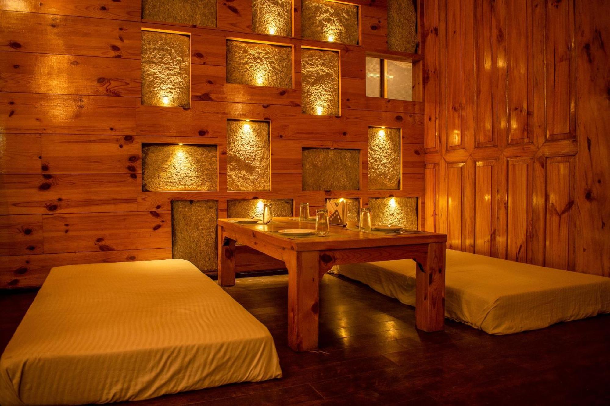 The Whispering Inn Resort And Bar Manāli Exterior foto